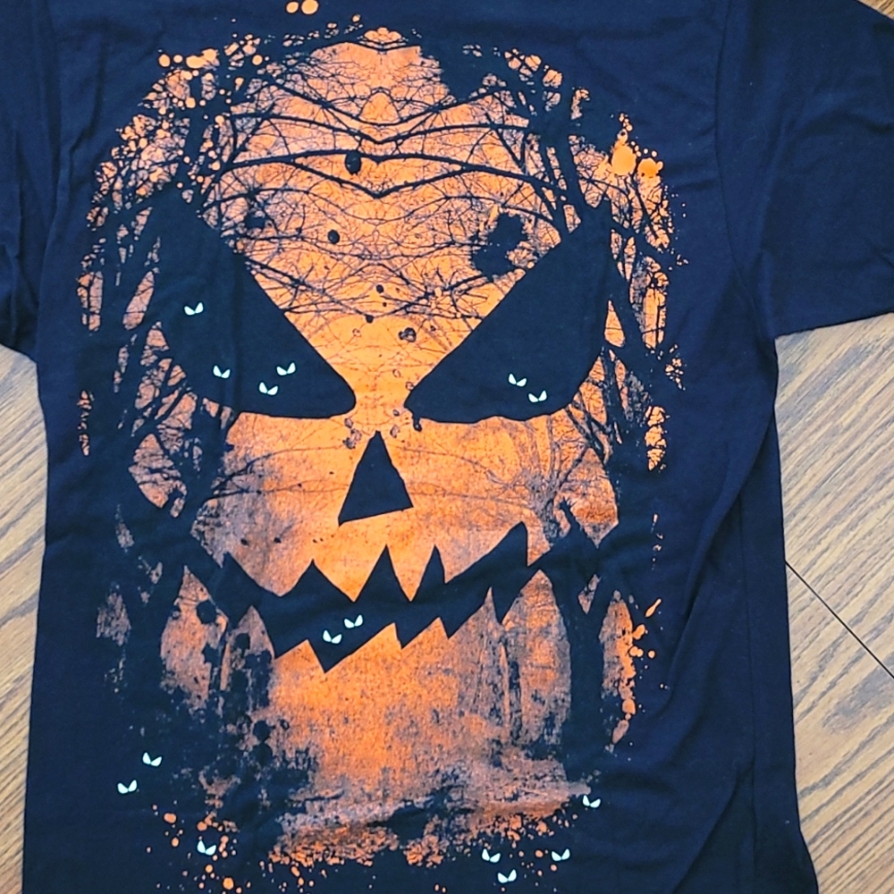 Halloween Shirt - Short Sleeves - Evil Pumpkin Jack-o-lantern - Picture 2 of 3